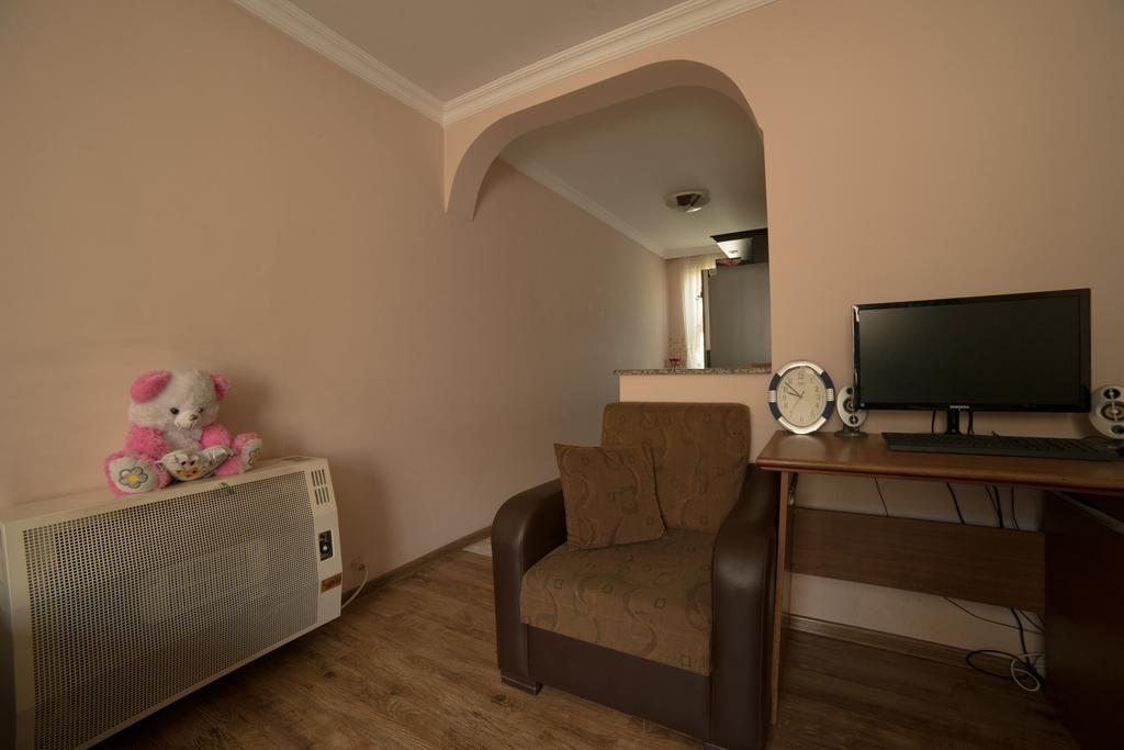 Angisa Apartment Batumi Eksteriør billede